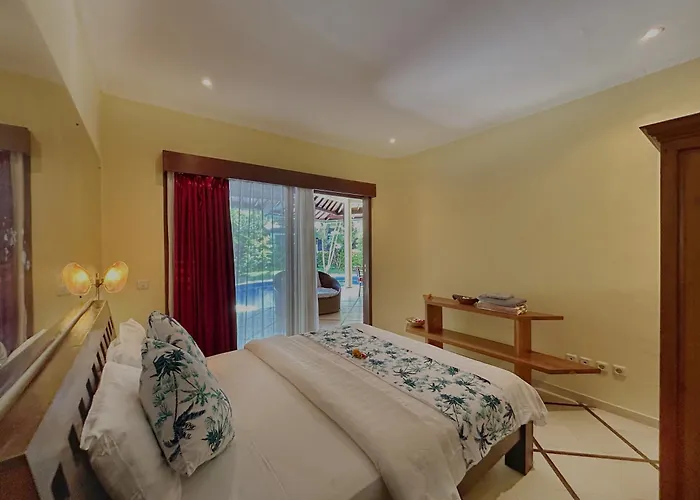 Yauda - Charming 3br W/private Pool & Garden * Seminyak