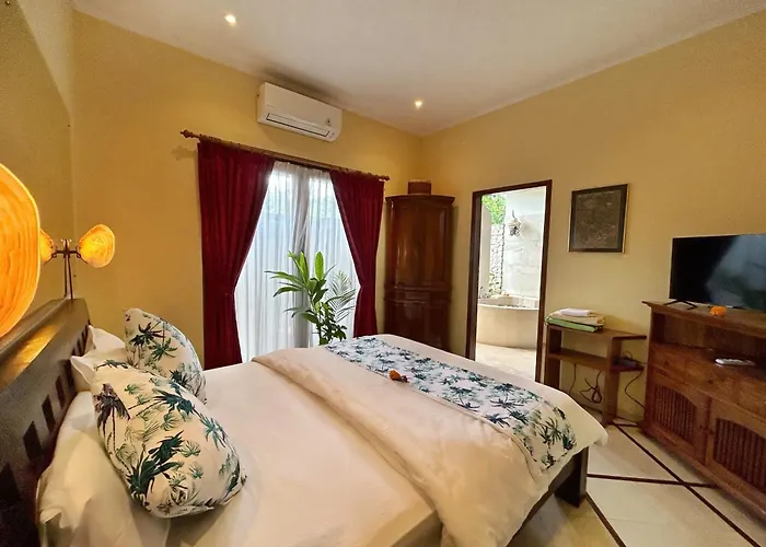 Villa Yauda - Charming 3br W/private Pool & Garden Seminyak